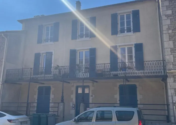 La Maison Bleue * 纳沙托